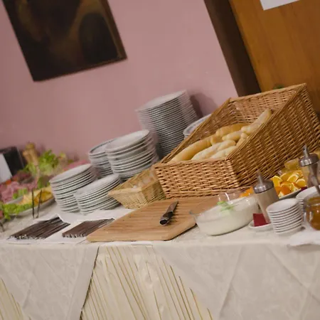 Hotel Zatisi 3*